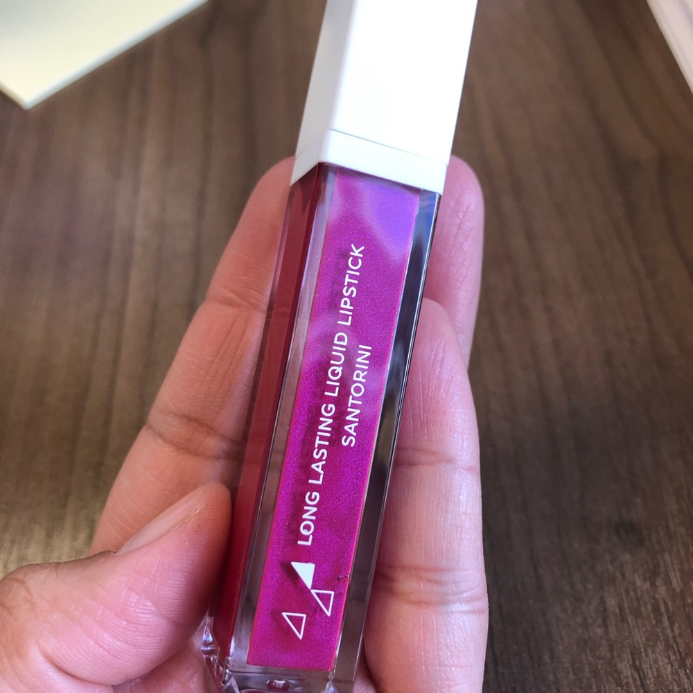 Liquid lipstick